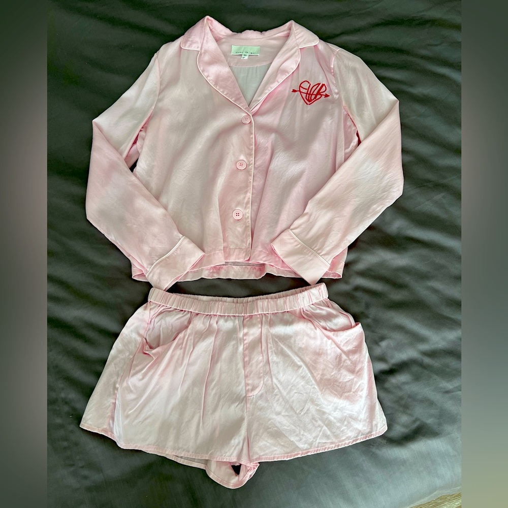 Fleur Du Mal pj set 💖❤️💘